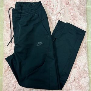 Nike Tech Woven Pants
